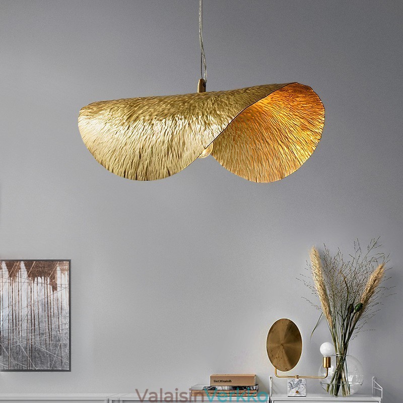 Pure Brass Perinteinen Klassinen Riipus Light Metal