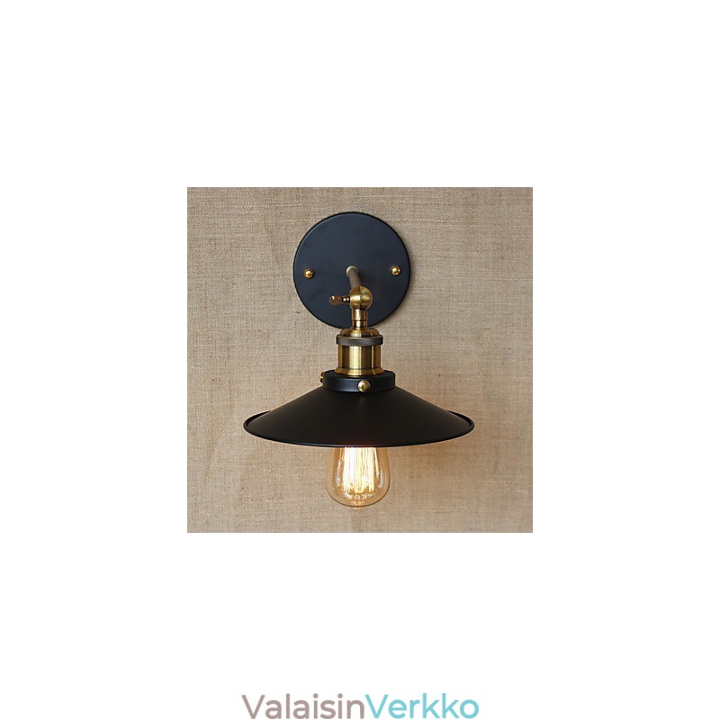 Retro-minimalistinen teollisuustyylinen huvila kirkon edessä sateenvarjo musta mekko koristeltu seinä
