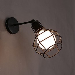 Muinaisten tapojen palauttaminen on vanha katuvalaisin parvekkeen eteinen takorautainen potin seinävalaisin