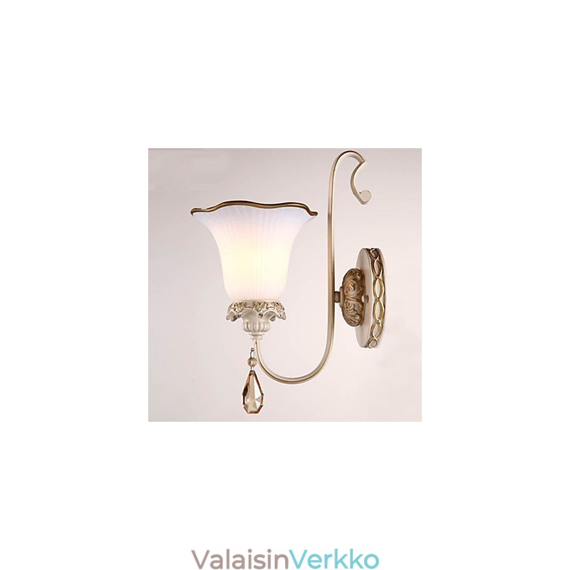 Eurooppatyyppinen muinaisia tapoja restauroiva takorautainen makuuhuoneen seinävalaisin