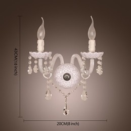 Kristallinen seinävalaisin 2 kynttilälampulla