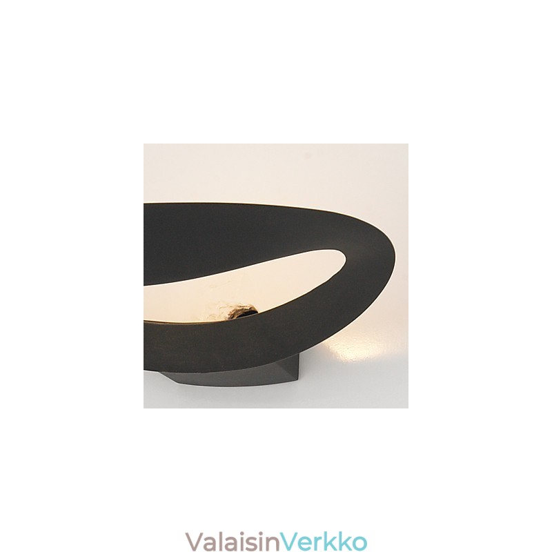 Taiteellinen seinävalaisin 1 mustavalkovalolla