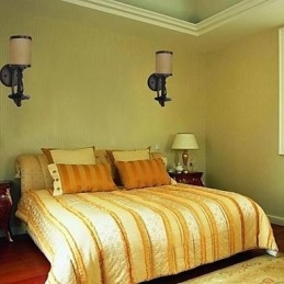 Seinävalaisimet perinteistä klassista metallia