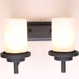 2* Retro Iron Classic Style -seinävalaisin maalauskäsittelyssä himmeällä lasilla