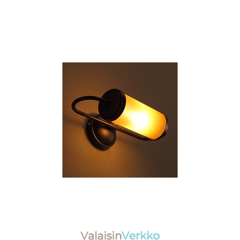 Sopimuksen mukainen ja nykyaikainen amerikkalainen maa, joka restauroi muinaisia tapoja kynttilänjalka-seinävalaisimet