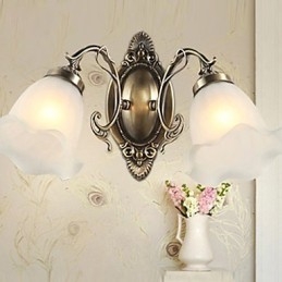 Retrolasi yksinkertainen eurooppalainen moderni eleganssi takorautainen seinävalaisin