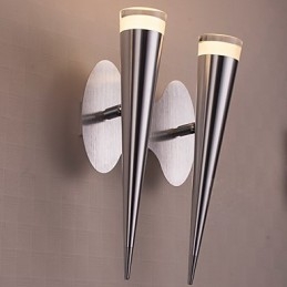Seinävalaisimet modernia nykymetallia