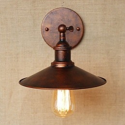 Minimalistinen teollisuustyylinen huvila kirkon käytävän edessä Nostalginen sateenvarjo Punainen pronssi koristeellinen seinävalaisin