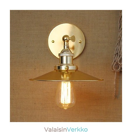 Minimalistinen teollisuustyylinen huvila Nostalginen kultainen sateenvarjo kirkon käytävän koristellun seinän edessä Minimalistinen teollisuustyylinen huvila Nostalginen kultainen sateenvarjo kirkon käytävän koristellun seinän edessä