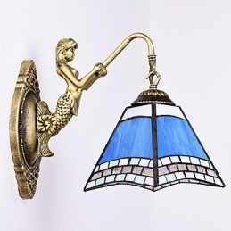 Eurooppalaiset Välimeren alueen maaseudun luovat takorautaiset seinävalaisimet