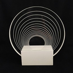 Seinävalaisimet modernia nykymetallia