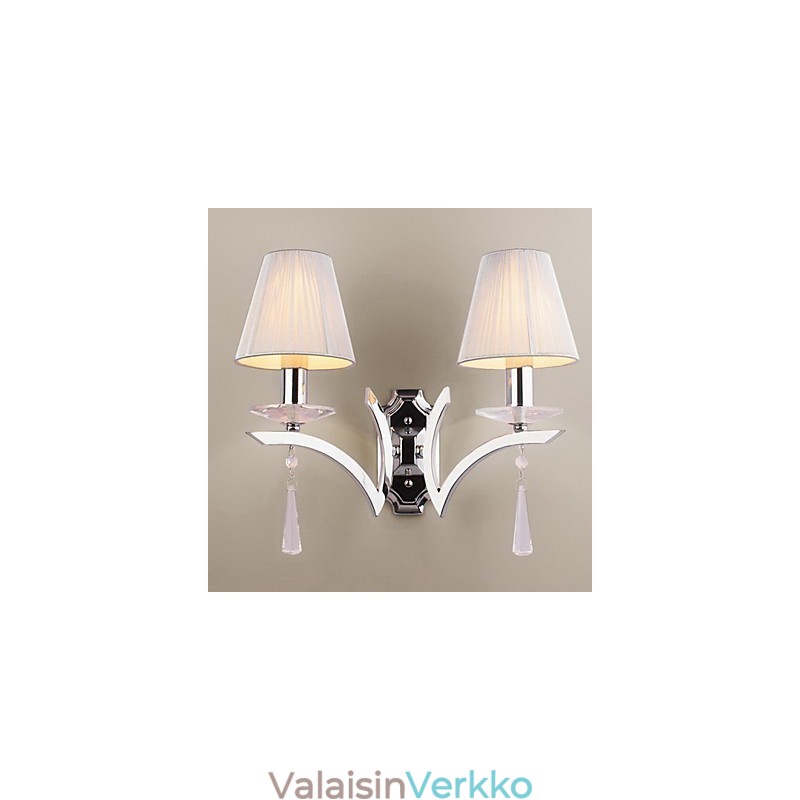 Tyylikäs seinävalaisin kahdella valolla, kristallipisaralla koristeltu