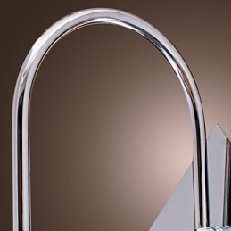 Seinävalaisin tyylikkäällä kristallipisaralla