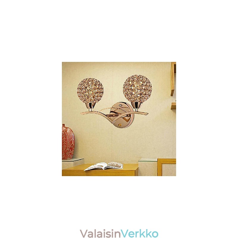 Moderni tyylikäs seinävalaisin kahdessa valossa