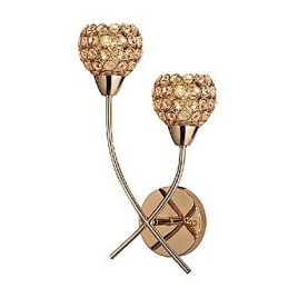 Kristallikultainen seinävalaisin 2 valossa