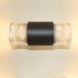 Integroitu yksinkertainen ominaisuus Ambient Light -seinävalaisimille