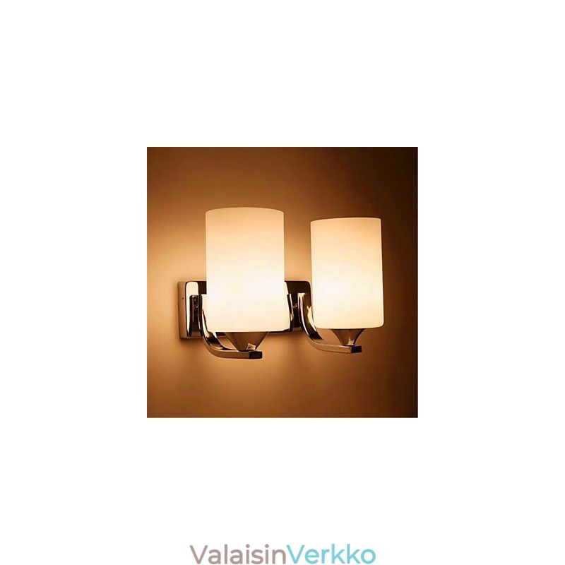 Yksinkertainen lämmin olohuone Makuuhuone Käytävä Käytävä Parveke Kaksinkertainen seinävalaisin
