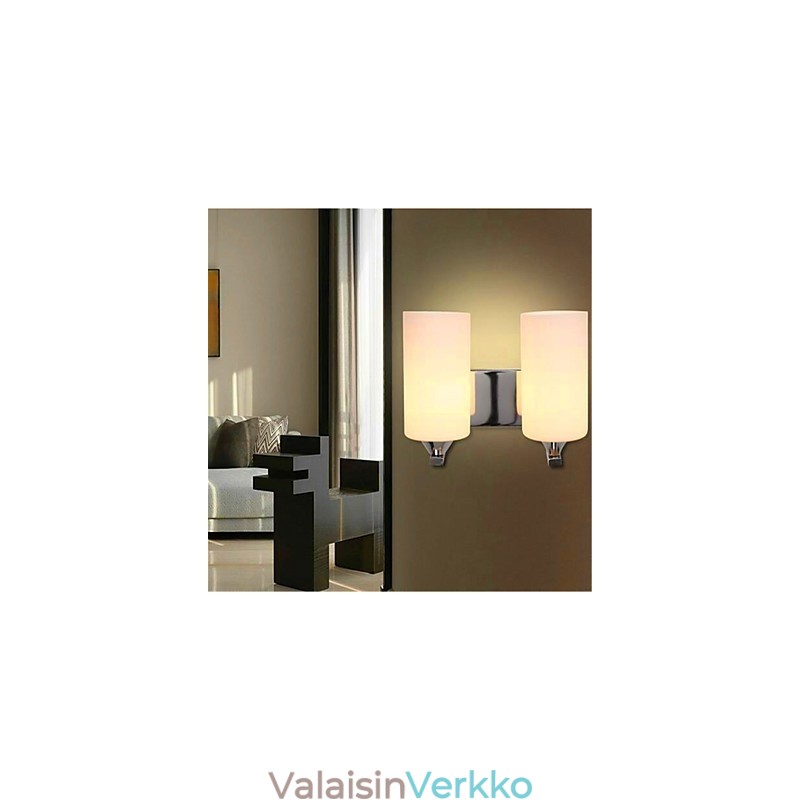 Yksinkertainen lämmin olohuone Makuuhuone Käytävä Käytävä Parveke Kaksinkertainen seinävalaisin