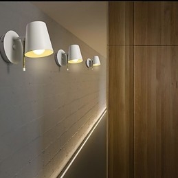Moderni nykyaikainen ominaisuus Ambient Light -seinävalaisimet