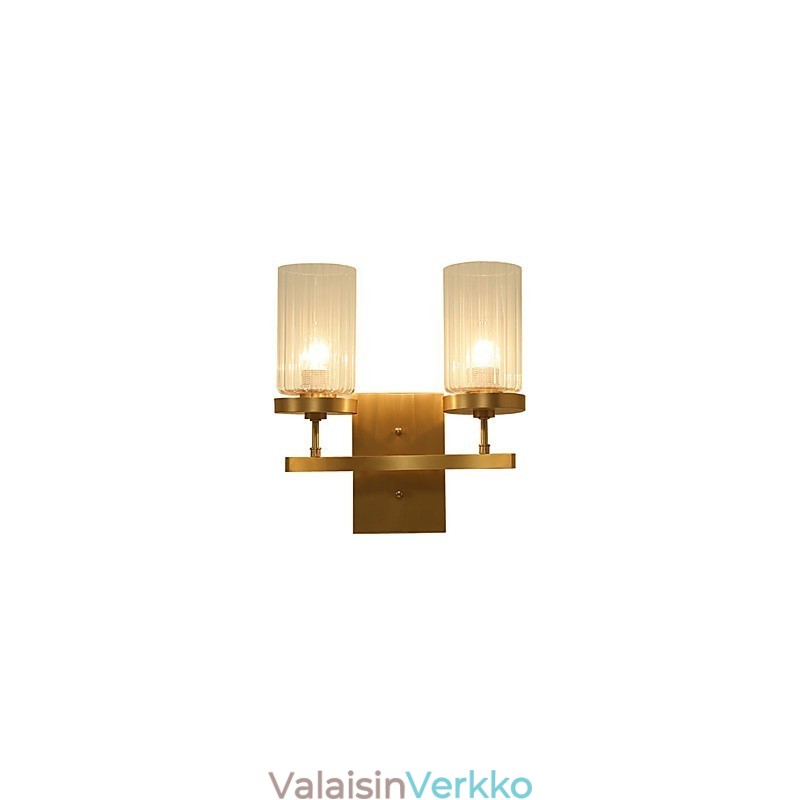Perinteinen Classic Country Brass -ominaisuus mini-tyyliselle seinävalaisimille