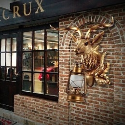 Moderni nykyaikainen perinteinen klassinen maalaismainen Lodge-maalausominaisuus minityyliseen ympäristövaloon