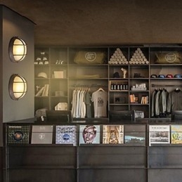 Moderni nykyaikainen ominaisuus Ambient Light -seinävalaisin