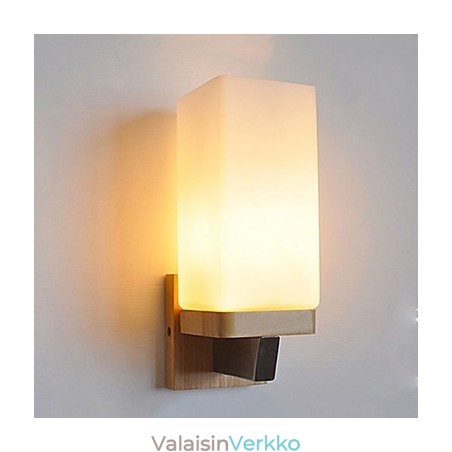 Moderni nykyaikainen ominaisuus uplight-seinävalaisimiin Moderni nykyaikainen ominaisuus uplight-seinävalaisimiin