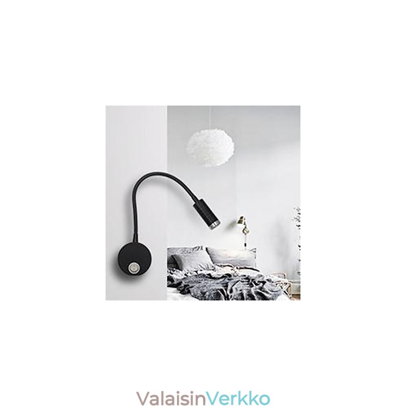Letkun sängyn pään seinävalaisin valaisee valon lukulampun