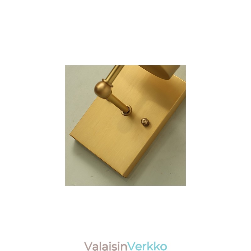 Perinteinen Classic Country Brass -ominaisuus mini-tyyliselle seinävalaisimille