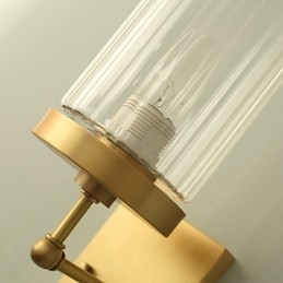 Perinteinen Classic Country Brass -ominaisuus mini-tyyliselle seinävalaisimille