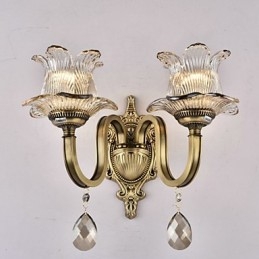 Rustic Lodge Brass -ominaisuus mini-tyyliselle seinävalaisimille