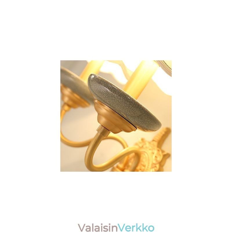 Yksinkertainen maalaisperinteinen klassinen messinkiominaisuus minityylisille ylävalaisimille seinävalaisimille Pu