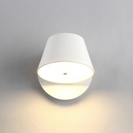 Moderni nykyaikainen ominaisuus Ambient Light -seinävalaisimet