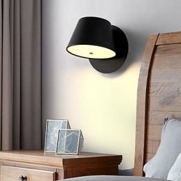 Moderni nykyaikainen ominaisuus Ambient Light -seinävalaisimet