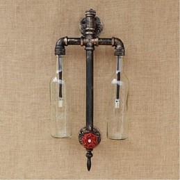 Amerikkalainen teemaravintola baarisilitysrauta kytkimellä vesiputki viinipullon seinälamppu läpinäkyvä