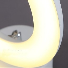 Integroitu moderni nykyaikainen moderni nykyaikainen maalausominaisuus ympäristövalaistuksiin