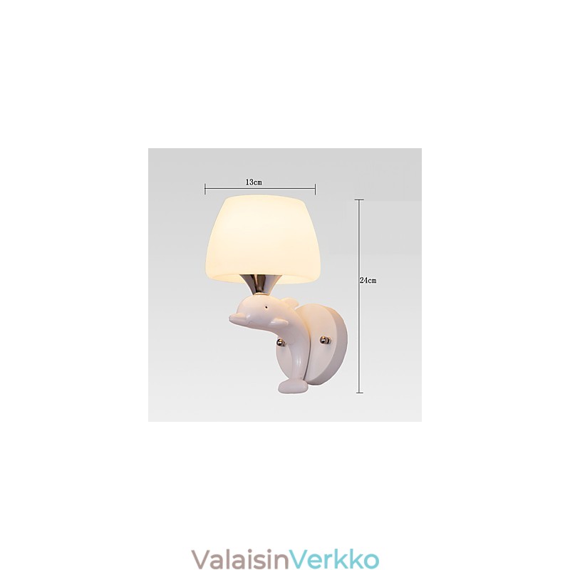 Metallinen moderni nykyaikainen uppoasennettava ja kattoon tarkoitettu hugger-valo, jossa on seinävalaisimet