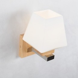 Moderni nykyaikainen ominaisuus uplight-seinävalaisimiin