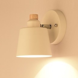 Moderni nykyaikainen ominaisuus Ambient Light -seinävalaisimet