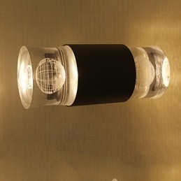 Integroitu yksinkertainen ominaisuus Ambient Light -seinävalaisimille