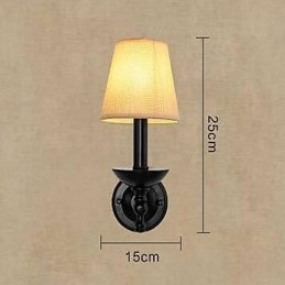 Vintage-muissa on alasvalaisimet seinävalaisimet