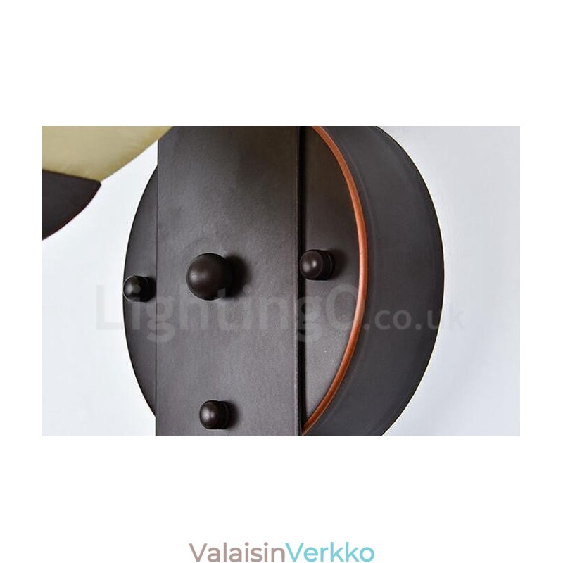 Yhden valon perinteiset klassiset sisäseinävalaisimet