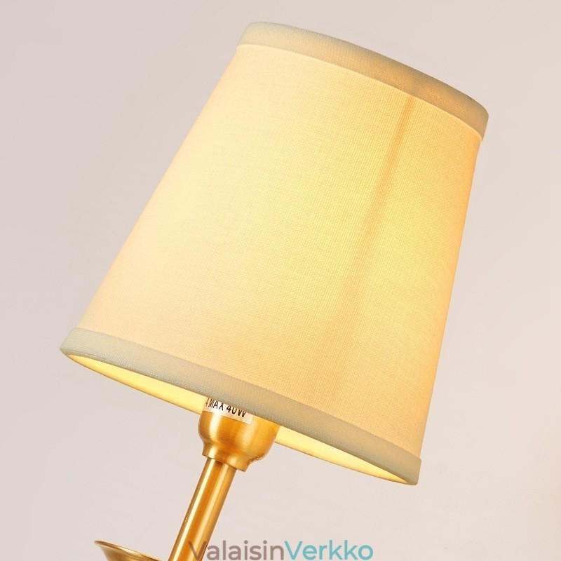 Puhdasta messinkiä ylellinen rustiikki retro vintage 1 valokynttilä seinävalaisin kangasvarjolla Erikois hotellimakuuhuoneen esittelytilaan Olohuone ruokailuhuone