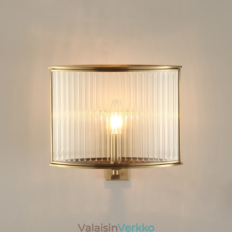 Puhdasta messinkiä, ylellinen maalaismainen retro Vintage 1 kevyt seinävalaisin lasivarjostimella