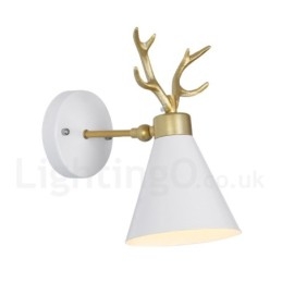 Moderni Antlers seinävalaisin