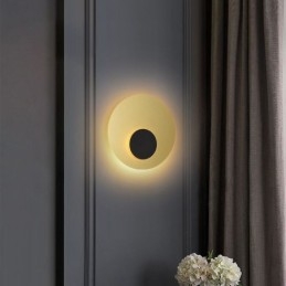 Nordic Wall Light Black Gold Pyöreä täyskuparinen seinävalaisin
