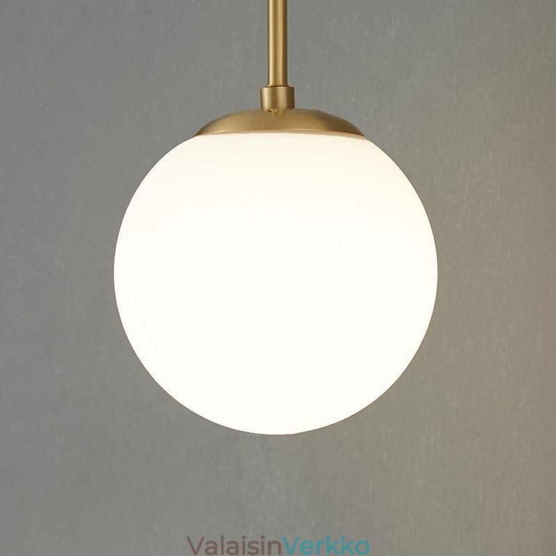 Moderni Globe-seinävalaisin, harjattu kultainen lasiseinävalaisin