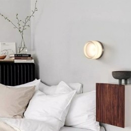 Seinävalaisin Moderni minimalistinen akryyli yksipäällinen pyöreä takorautainen pieni seinävalaisin