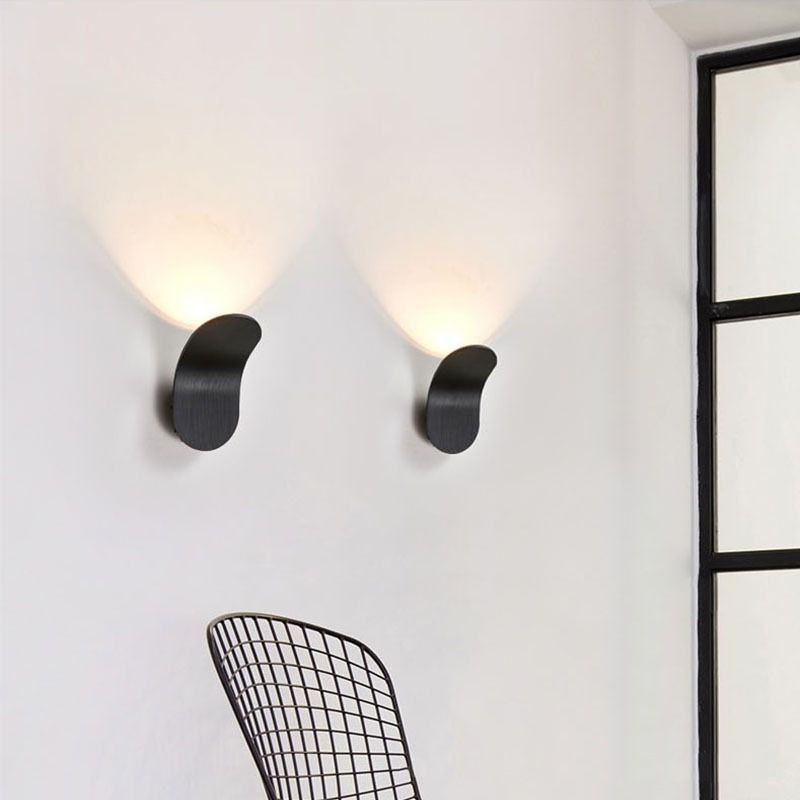Minimalistinen alumiiniseinävalaisin