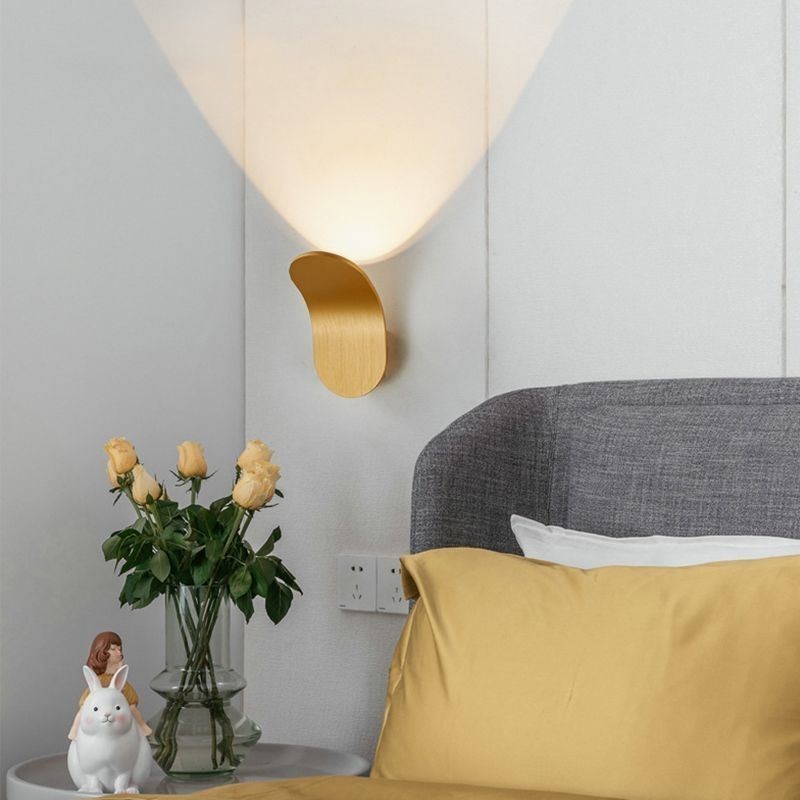 Minimalistinen alumiiniseinävalaisin